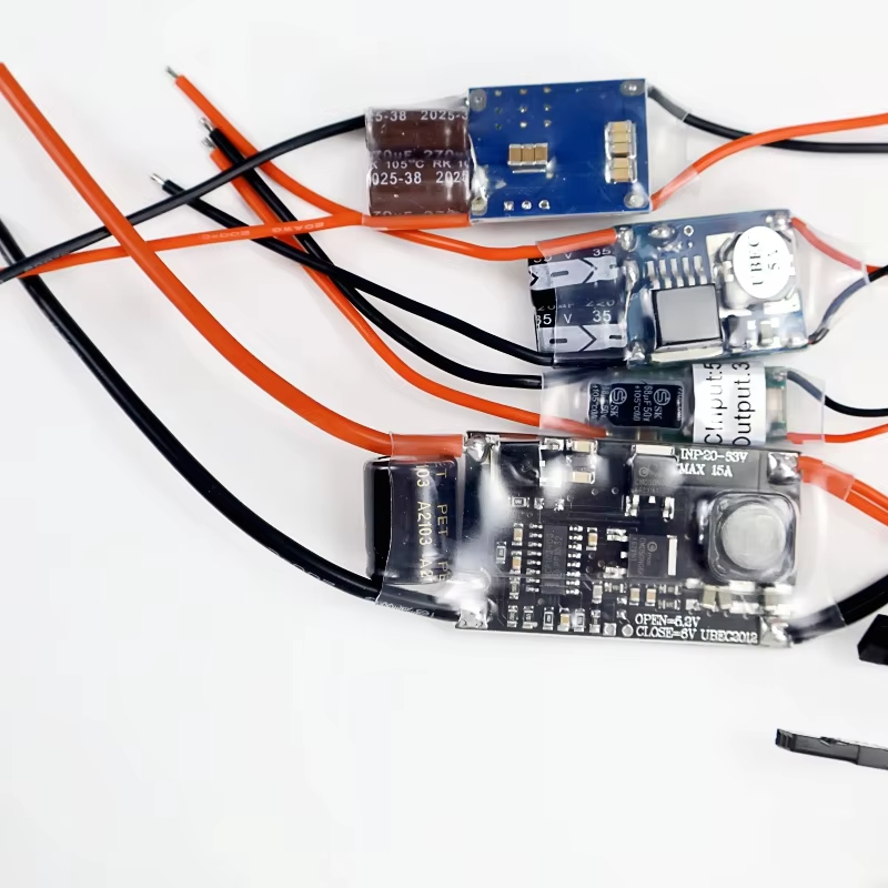 UBEC 5V 3A 5A 7A 15A フルシールドアンチ - Drone Switch Rc のレビューと価格